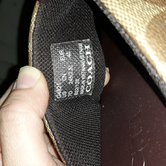 Coach "Signature" Canvas Men's Flip-Flops - Picture 7 of 8